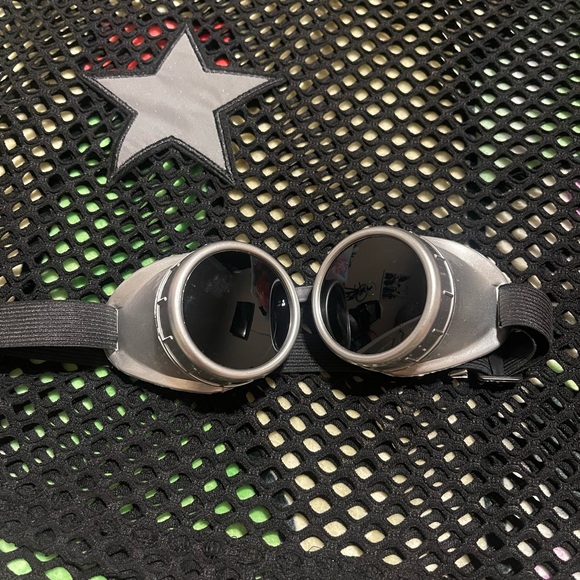 StarStruck IheartRaves Rave outfit - Picture 3 of 7